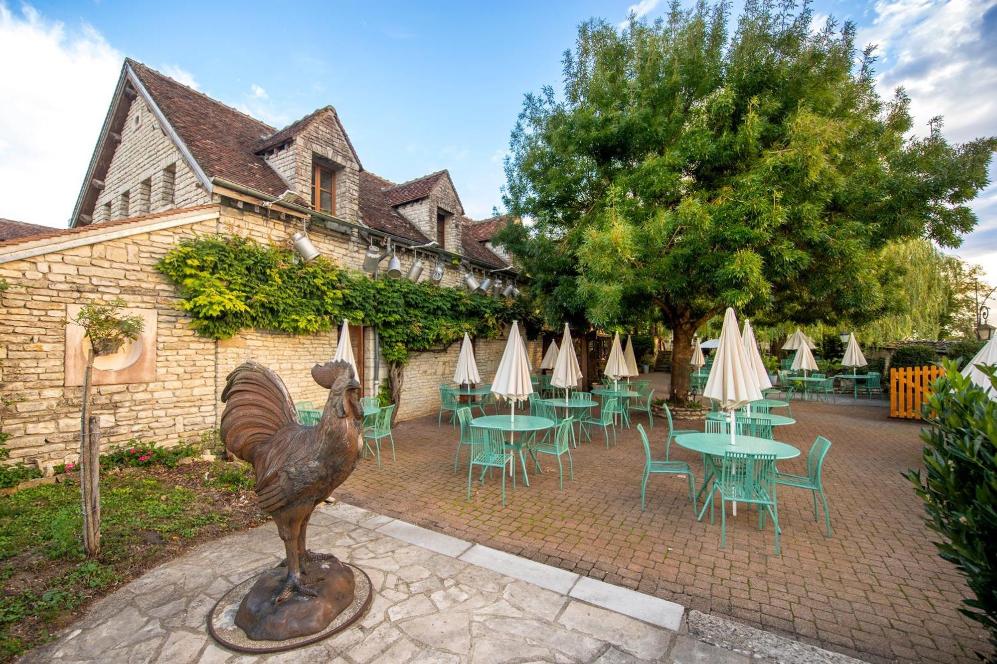Hotel De La Beursaudiere Nitry Екстериор снимка